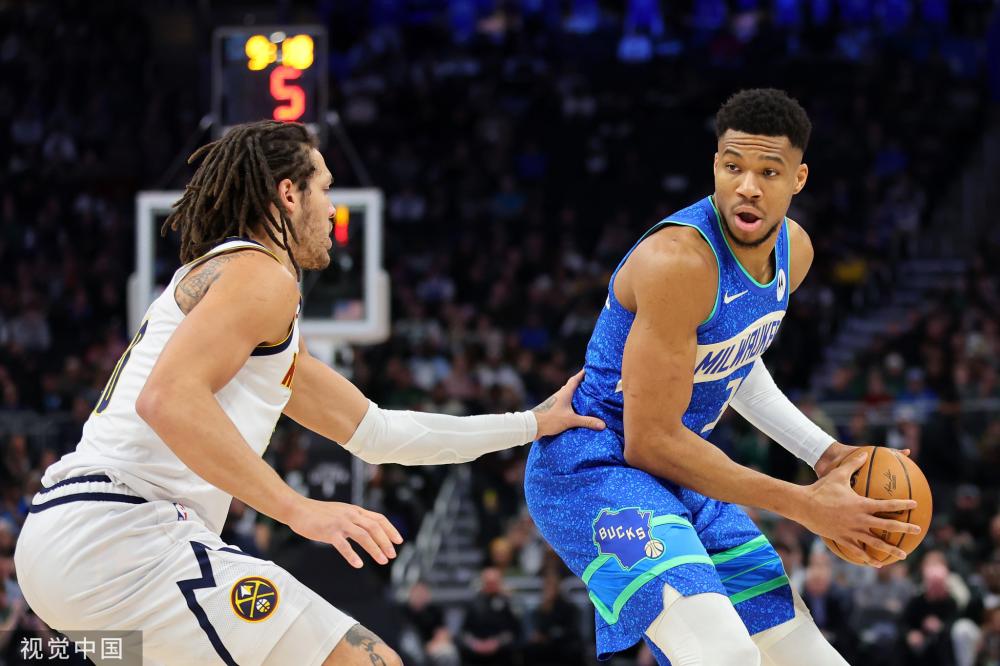 更是对足球 更是对足球