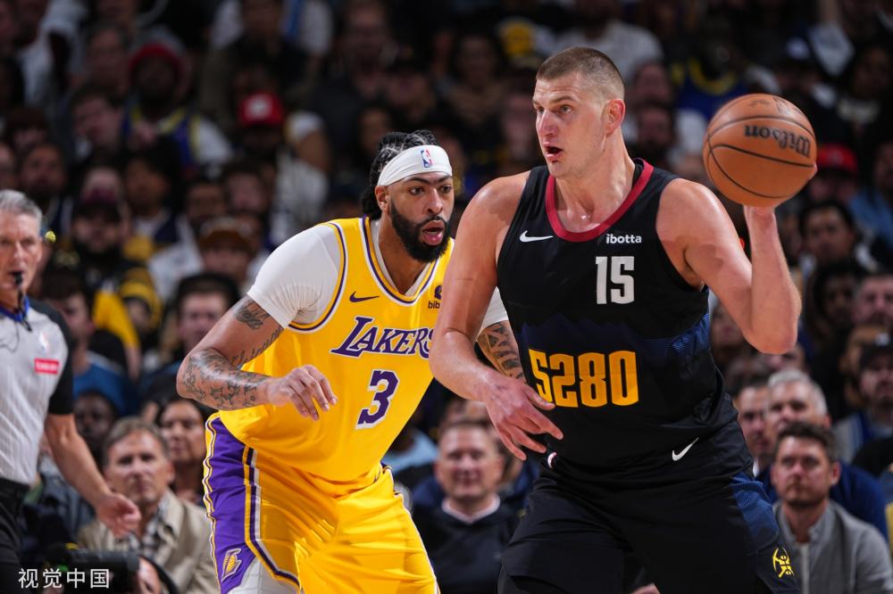 会投票权的 会投票权的