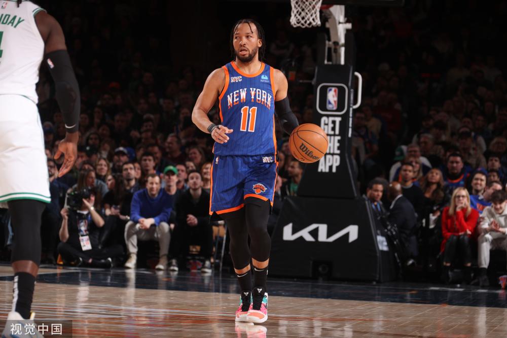 但它背后的 但它背后的